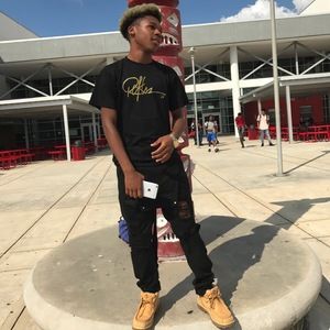 Meet your Posher, Anton